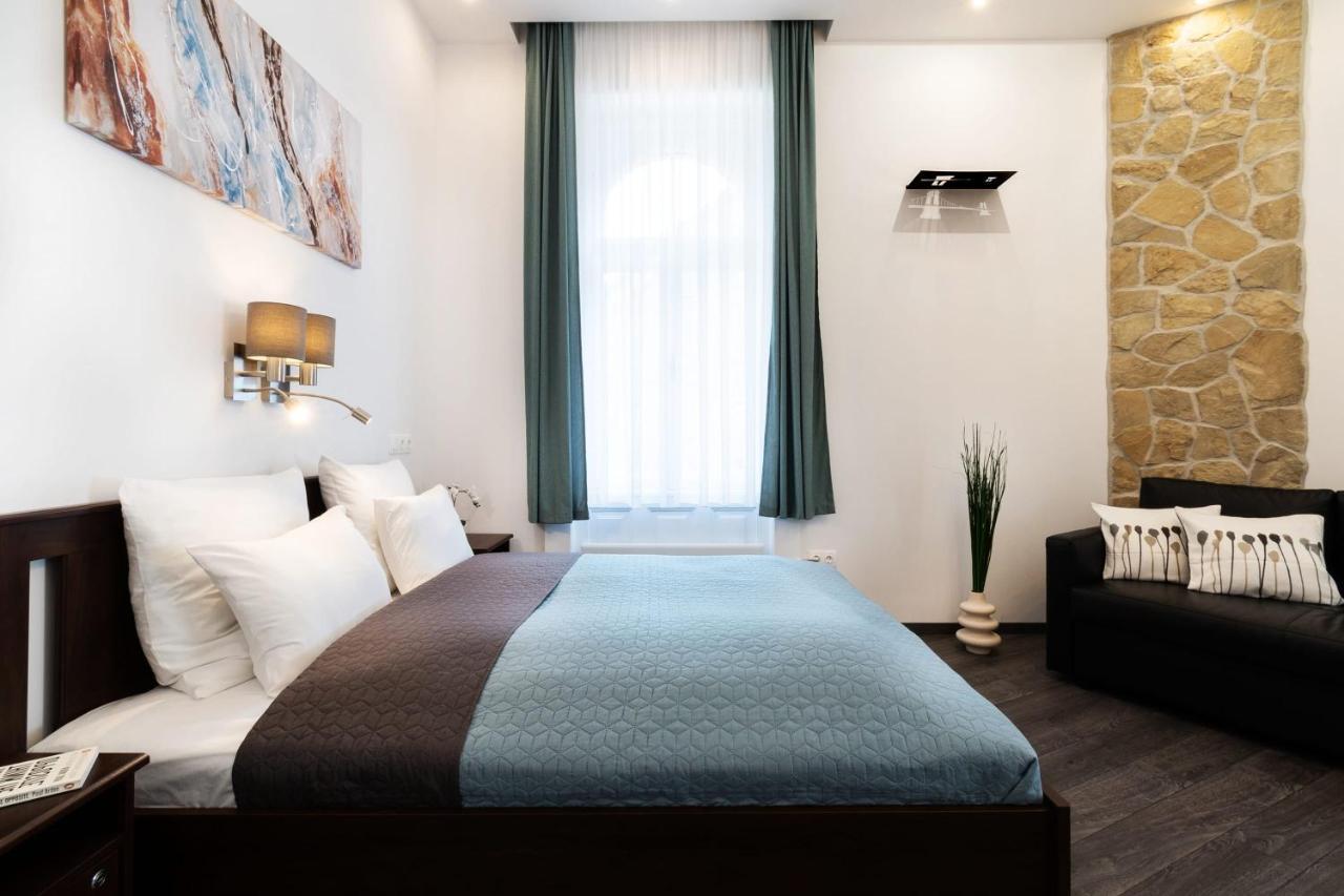 Comfy New Apartment At Castle Budapest Esterno foto