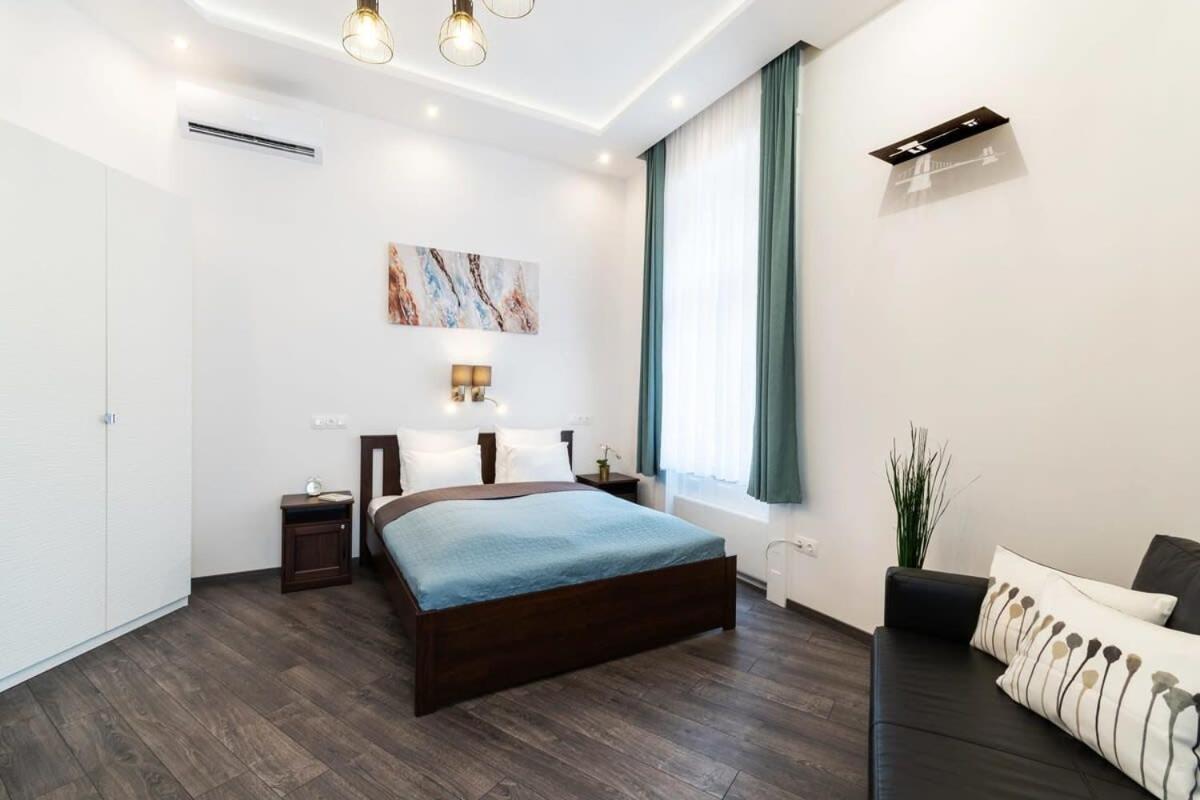 Comfy New Apartment At Castle Budapest Esterno foto