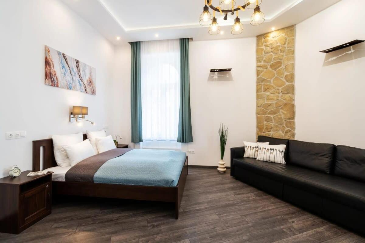 Comfy New Apartment At Castle Budapest Esterno foto