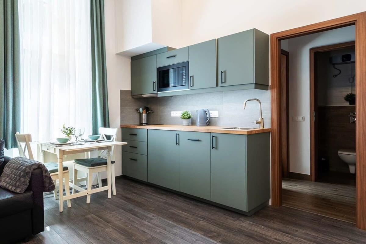 Comfy New Apartment At Castle Budapest Esterno foto